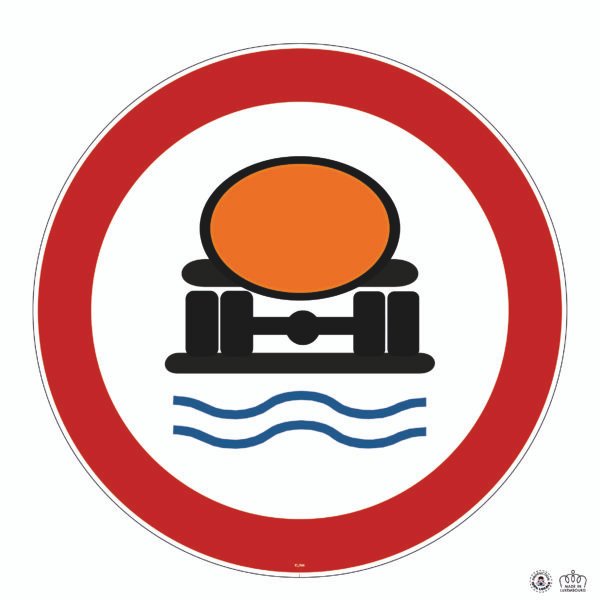 C,3m Accès interdit aux véhicules marchandises susceptibles de polluer les eaux