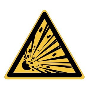 W002